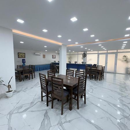 Pacific Inn Eco Central Gurgaon Extérieur photo