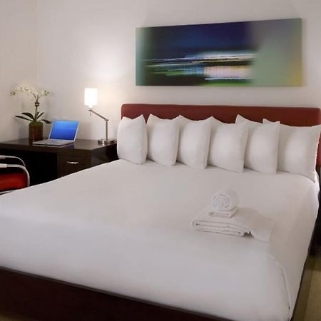 Pacific Inn Eco Central Gurgaon Extérieur photo
